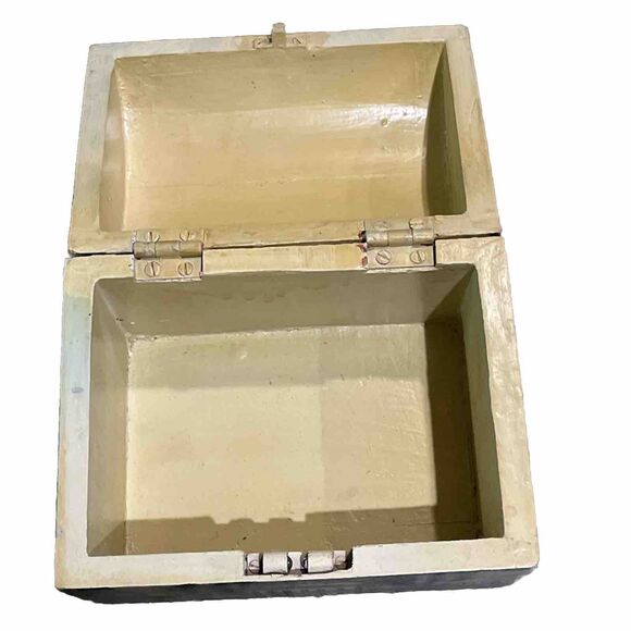 Vintage Painted Wooden Hinged Box Yellow Floral Garden Scene Crackled 6.5x5x5.5 - Picture 6 of 12